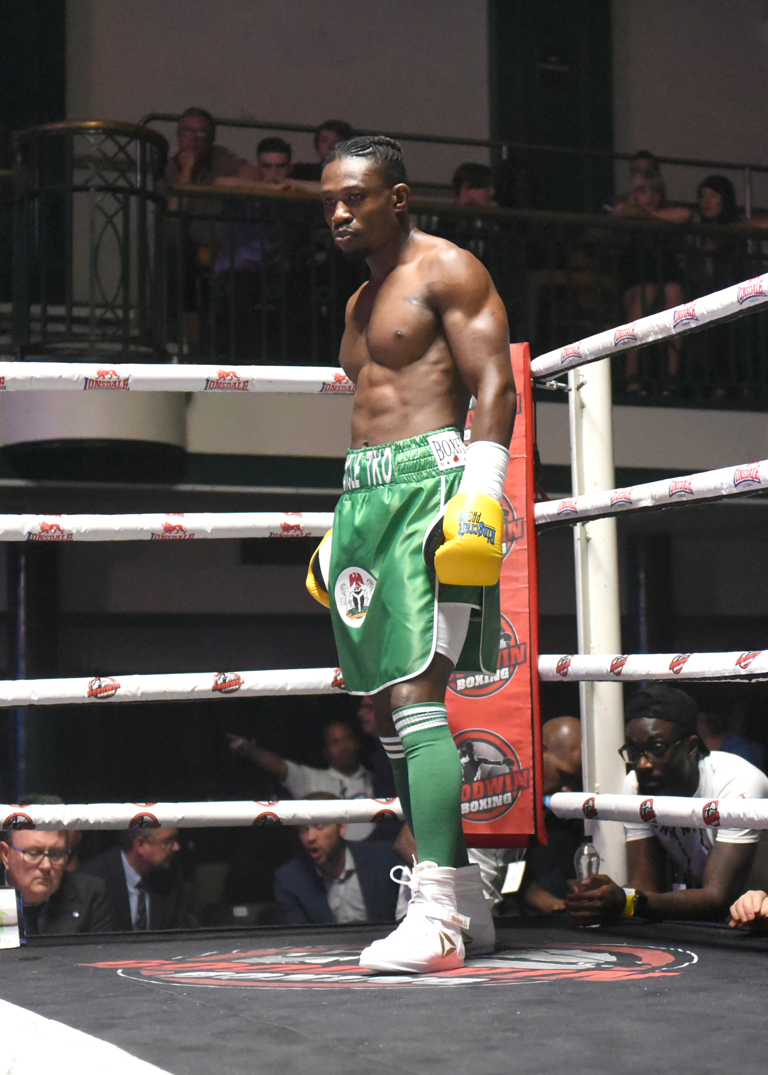 Tunji Ogunniya waiting in the corner before a fight